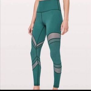 Lululemon size 6 leggings